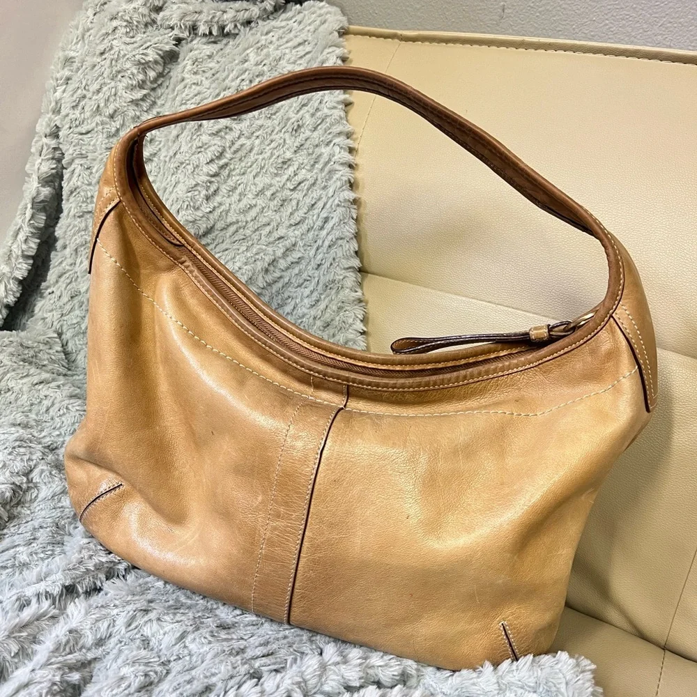 Coach Tan Leather Hobo Shoulder Bag with Gold Turnlock